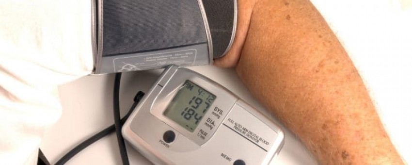 روش گرفتن فشار خون در منزل