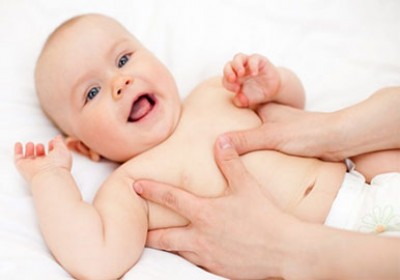 دلایل نفخ شکم در نوزادان