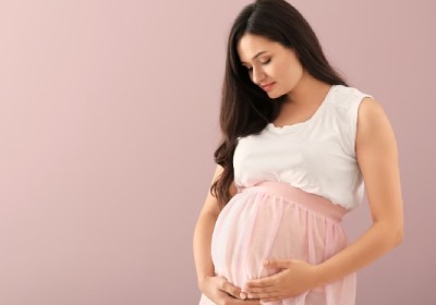 ترشحات بارداری نشانه چیست؟ | بررسی انواع ترشحات واژن در حاملگی